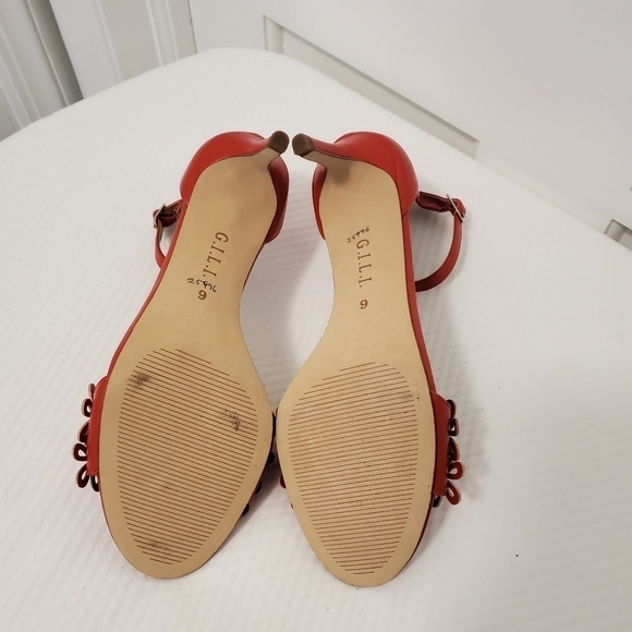 EUC G.I.L.I New York Red Floral Gliona Ankle Strap Heel Sandals Size 6, chic - Picture 4 of 9